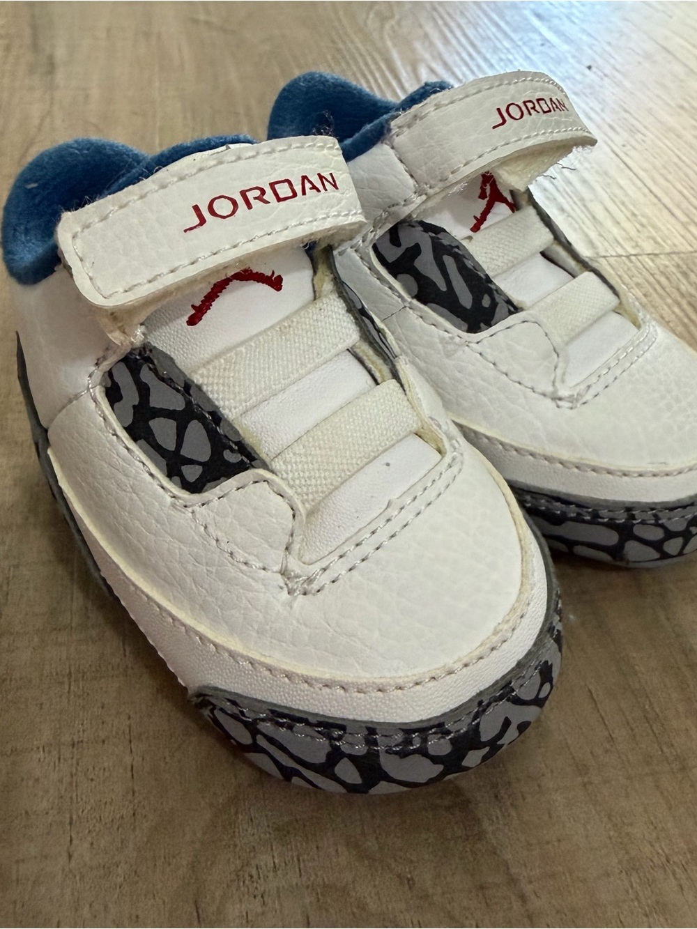 Baby Jordan 3 Retro True Blue Crib Sneakers - size 1c